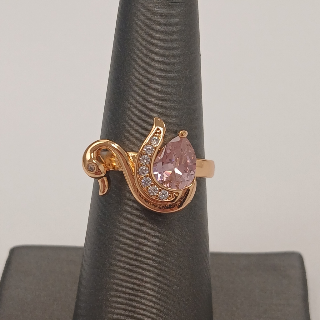 New 18k Yellow Gold Plated Swan Ring With Pink Crystal Crystal Eyes Size 6 14$